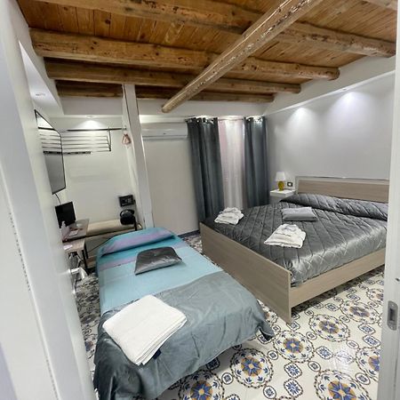 Mini Appartamenti Ballaro Rooms باليرمو المظهر الخارجي الصورة